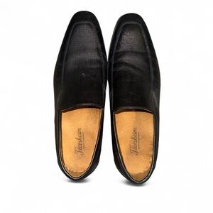 Florsheim black leather dress shoes / loafers
US men’s size 9.5